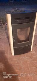 1 stufa a legna e 1 pellet