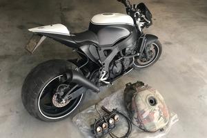 Honda CBR 900 RR SC28 Special – 300 Omologato