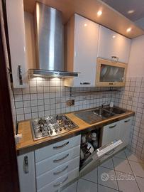 Cucina completa moderna 210 cm + colonna forno 60