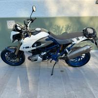 Hp2  Megamoto BMW