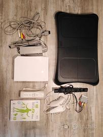 Nintendo wii con wii fit e controller