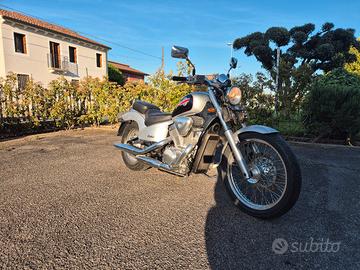 Honda shadow 600