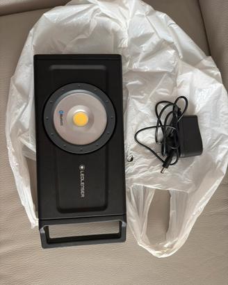 Torcia led lenser IF8R
