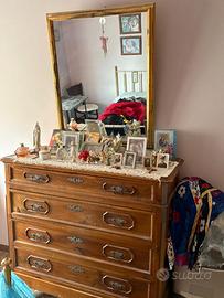 Cassettiera/comò con specchio