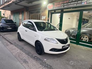 Lancia Ypsilon 1.2 69 CV 5 porte S&S Elefantino Bl