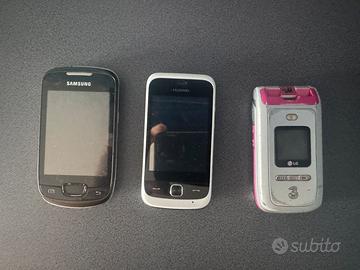 Lotto 3 telefoni cellulari