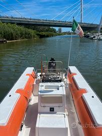 Gommone senza motore