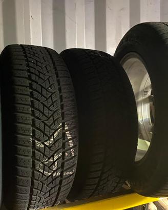 gomme invernali Dunlop misura 215/60 16