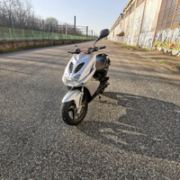 Yamaha aerox 50 (70)