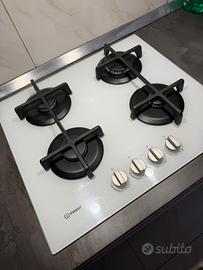 Piano cottura indesit