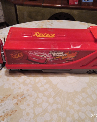 Camion pista Mack Disney Pixar