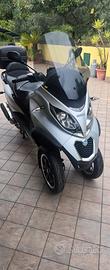 piaggio mp3 500 
