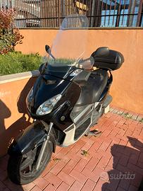 Yamaha Xmax 250i