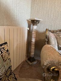 Colonna o alzatina in marmo