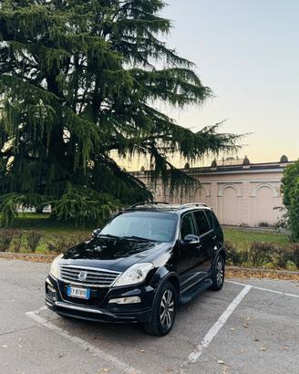 Ssangyong Rexton W 2.0 Xdi 4WD A/T Top 7 Posti