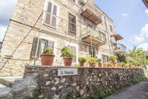 3 LOCALI A MARCELLINA