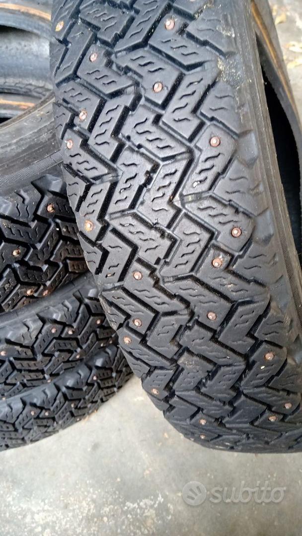 Gomme invernali chiodate Goodyear 135 80 R13 Accessori Auto In