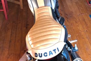 Ducati Scrambler 800 Red (customizzata)