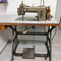 Macchina da cucire professionale Necchi