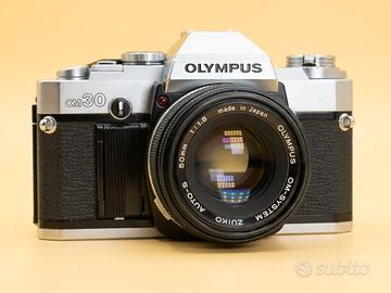 Fotocamera Analogica Olimpus OM30