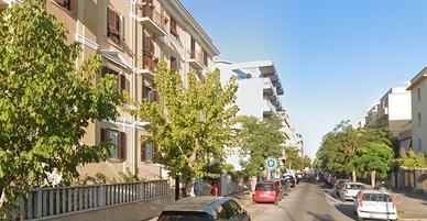 Ostia levante trilocale con balcone