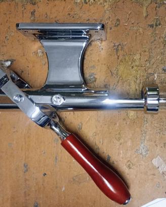 Apribottiglie automatico da parete 
