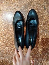 scarpe classiche nere con tacco