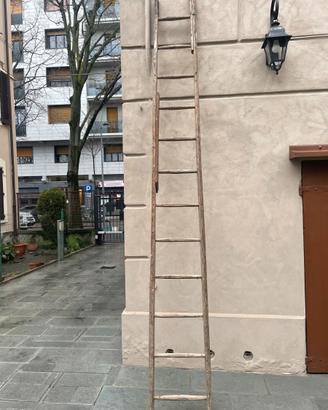 Scala in legno
