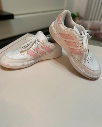 Adidas - Coourtblock - nr.41,5 come nuove
