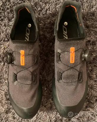 Scarpa ciclismo DMT