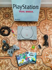 lotto console PlayStation 1 con giochi PS1