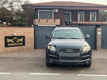 Audi Q7 3.0 V6 TDI 233CV quattro tiptronic