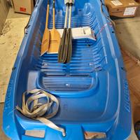Barca a remi con carrello