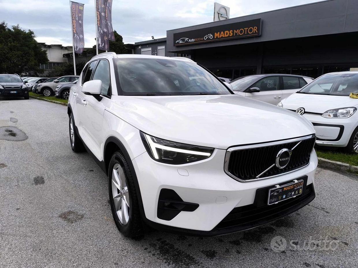Volvo XC40 (2017-->)