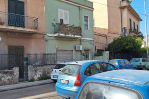 Palazzina: intera palazzina partanna mondello