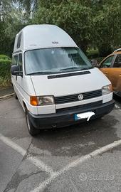Volkswagen T4 Carthago 2.4 Diesel aspirato – 1993