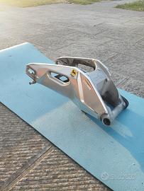 Forcellone Aprilia Rsv4 2010