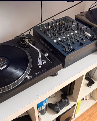 2 Technics sl 1200-1210 mk2