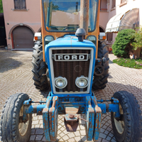 Ford 5600 + attrezzi