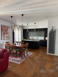 Appartamento di 160 m² con 5 locali e box auto a O