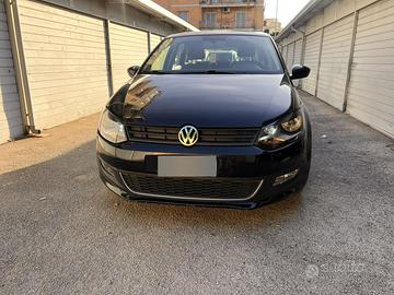 N.B. Volkswagen polo 2011 1.6TDI cambio automatic