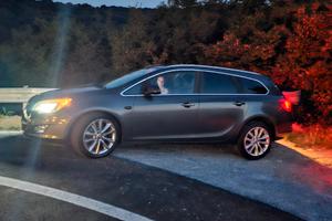 opel astra 