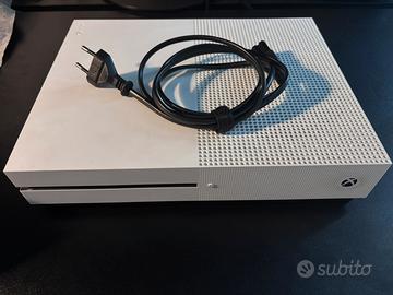 XBOX ONE S + Cavo di alimentazione– Pronta all’uso