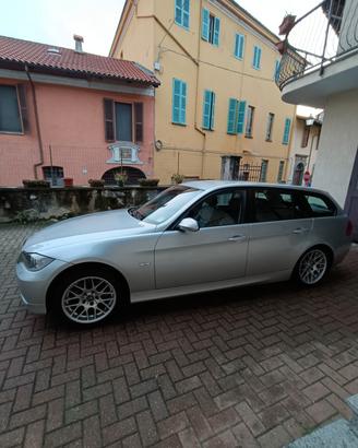 BMW 320D E92