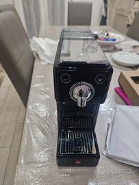 macchinetta.illy caps 