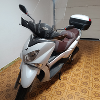 Scooter xcity 250