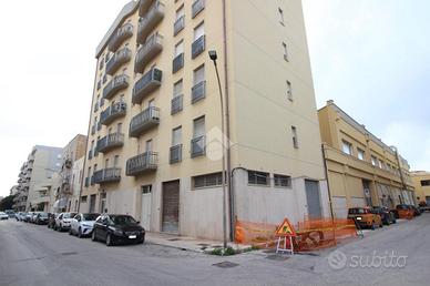 NEGOZIO A TRAPANI