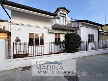 Villa di 152 m² con 5 locali e box auto a Chioggia