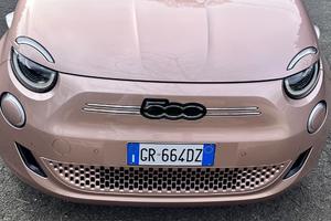 FIAT 500 3+1 ELETTRICA ROSA