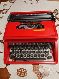 Macchina da scrivere Olivetti